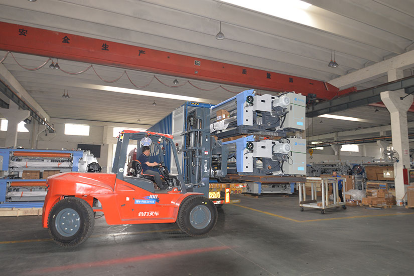 Air-jet looms and water-jet looms delivery
