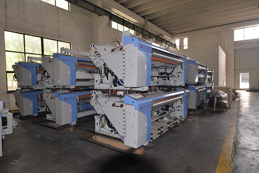 Air-jet looms and water-jet looms delivery
